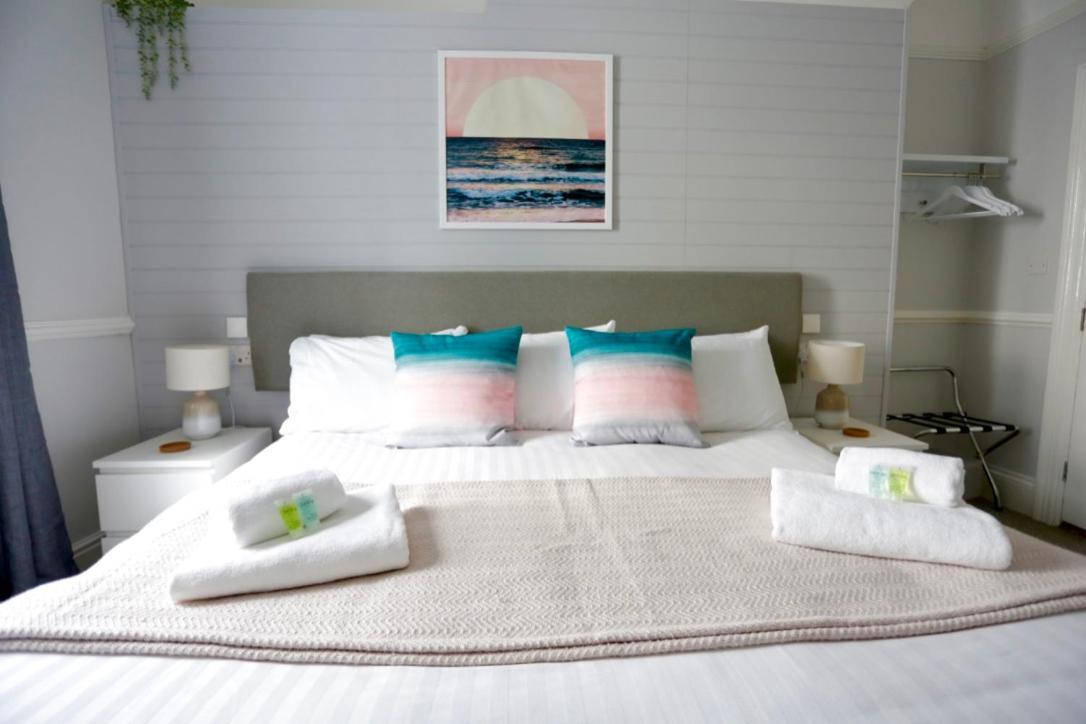 The Dolphin Hotel Exmouth Extérieur photo