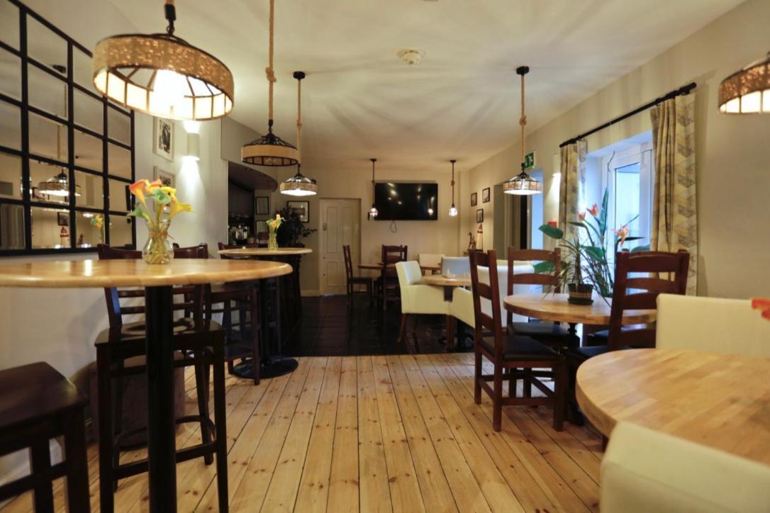 The Dolphin Hotel Exmouth Extérieur photo